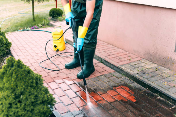 Best Soft Washing  in Allouez, WI